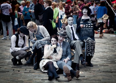Fringe Festival Edinburgh street-performers-870127 - by Luxstorm via pixabay - Public Domain