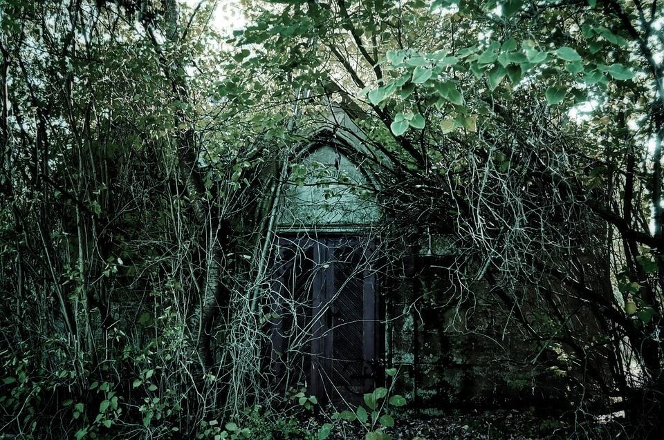 Step into Edinburgh’s most haunted places